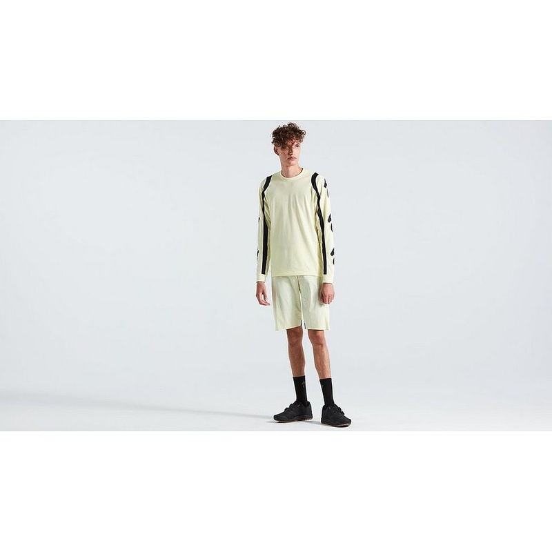 2022 SPECIALIZED BUTTER TRAIL AIR MEN SHORT – Butter, 40CM