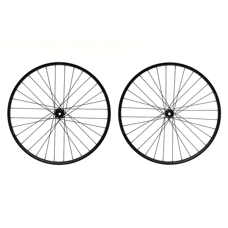 Industry Nine Enduro 305 Limited Edition None More Black 29″ Boost Shimano Microspline Wheelset