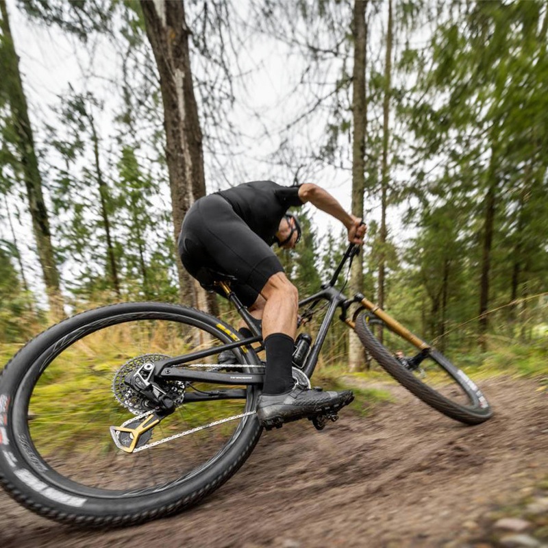 CeramicSpeed OSPW X SRAM Eagle Transmission Black/Gold LTD  High-Performance Drive Technology, Debris Removal, Durable Materials & Optimized Efficiency