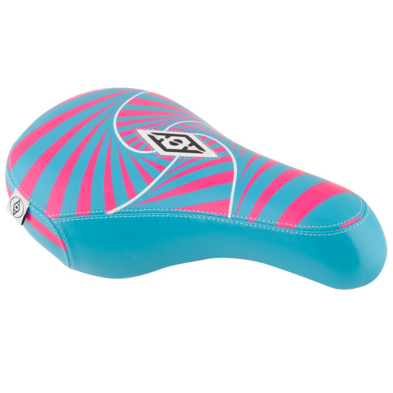Alienation Psycho Pivotal Seat