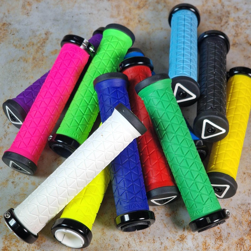 A’ME Pro Lock-On 1.1 Tri Grips