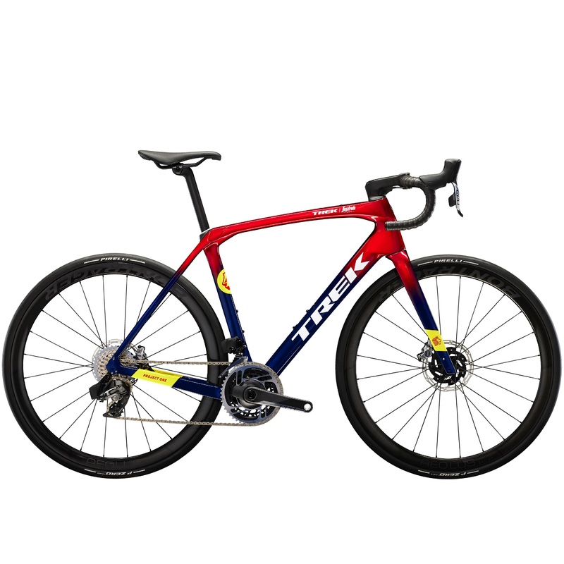 Domane SLR 9 eTap 56 Metallic Red Smoke to Blue Smoke Fade